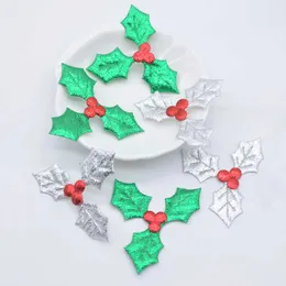 20PSCSewing Notions Tools 50 pieces of 52 * 40 holly leaves and raspberry cloth Christmas tree table decoration hat headwear patch accessories P230524