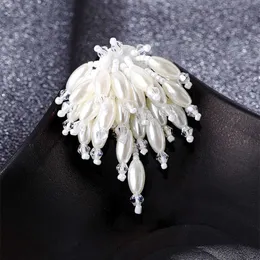 Pins Broschen Elegante, elegante Brosche mit Perlenanhänger, geeignet für Damen, modisch und kreativ, Quaste, Brautkleider, Korsett, Accessoires, Geschenke, G220523