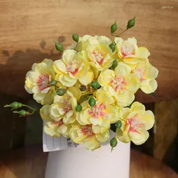 Fiori decorativi 3 pezzi di fiori artificiali di rose 7 teste Bouquet di seta per la decorazione domestica Ghirlanda di fondali di nozze da parete finta