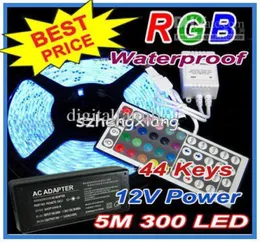 رخيصة RGB LED Strip مقاومة للماء 5M SMD 5050 300 LEDSROLL 44 KEYS IR REMOTE12V 5A POWER ADAPTER8672373