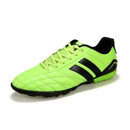 Scarpe da calcio per bambini in erba antiscivolo scarpe da allenamento studente calcio sport verde giallo blu scarpe nere e rosse unghie lunghe unghie rotte e scarpe da ginnastica