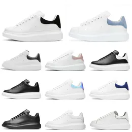 Designers Oversized Sports Shoes White Black Leather Suede Velvet Espadrilles Mens Flats Lace Up Platform AlexANders Mc Outdoor QuEEns Women McquEEns Sneakers