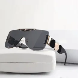 Designer Solglasögon för kvinnor Klassiskt märke Luxury Fashion UV400 Goggle With Box High Quality Coast Pilot Sport Travel Glasses Factory Store