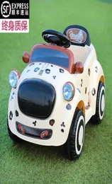 Telecomando a quattro ruote per veicoli elettrici per bambini con musica L'auto giocattolo per bambini maschi e femmine di 13 anni può ospitare persone8767512