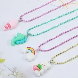 2 pezzi Collane con ciondolo a forma di cuore Best , gioielli per bambini regalo di amicizia per ragazze e ragazzi, collane BFF a forma di cuore | SHEIN ALIA
