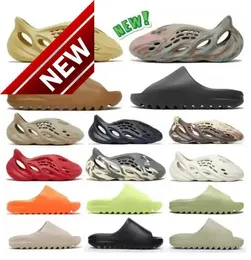 slides yeezs foam runner Designer slipper men women Sandals Triple Black White Resin pattern slippers men yeezzy yezzzy''kanye''yezzies''350 35 Boost 49GR