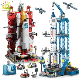 블록 huiqibao 우주 항공 우주 비행사와 함께하는 유인 로켓 빌딩 블록, 도시 항공 우주 모델 벽돌 아이를위한 어린이 장난감 230523