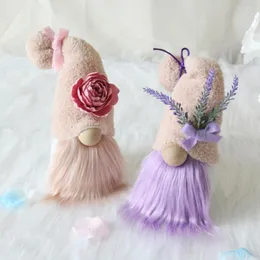 Decorative Figurines Mothers Day Decoration Faceless Doll Party Gifts Gnome Holding Heart Plush Home
