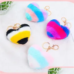 Nyckelringar Stylish Rainbow Love Form Ball Keychain Holder Bag Charm Ornament Söt plysch Pompom Car Ring Bags Trinket Chirstmas Gift Dhzozoz