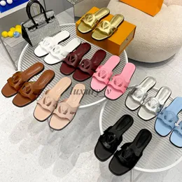 Designer tofflor kvinnor regnbågsläder tofflor mode sandal mångsidig platt häl vintage glider sommarstrand flip flops