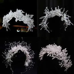 Andra modetillbehör Lyxiga kristallpärlor Floral Bridal Headpiece Barock Crown Wedding Hair Jewely Pageant Rhinestone Diadem Headband Hair Orn J230525