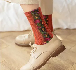 Men's Socks Women Ethnic Style Retro Court Pattern Stockings Casual Party Personality Boots Flower Sock Middle Tube