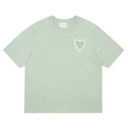 디자이너 Amis Paris Shirit Spring Classic Heart Solice Big Love Round Neck Round Sleeve T-Shirt 남성과 여성 UY17