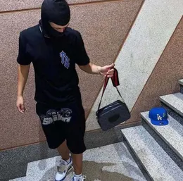 Yaz Kısa Kollu Tişörtlü Erkek Şüpheler Trapstar Tasarımcı Tshirt Amerikan Hip Hop Sweatshirt Pamuk Pantolon Büyük Boy Kazak Tee Tra Friarsuit Yeni Moda 97ess