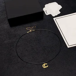 2023 Designer para mulheres Luxo Pingente Colares em forma de coração pérola Gargantilha Colar de ouro carta ccity jóias clássicas Acessórios 54