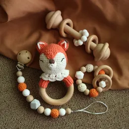 Catcles Mobiles Baby Rattle Crochet Elk Bear Teether com sinos nascidos Montessori Educational Toy Wooden Rings Toys 230525
