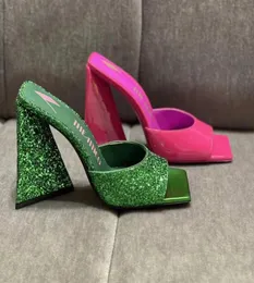 Zapatillas de diseñador Decoración de diamantes de moda Novedad sandalias de tacón para mujer Tacones triangulares anormales Zapatilla zapatos de gran tamaño 359798344