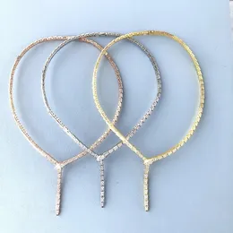 Anhänger Halsketten Mode-Stil N Halskette Fassungen Voller tschechischer Zirkon plattiert Goldfarbe Schlange Schlangenartiges Halsloch für Dinnerparty 230526