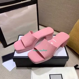 23SS Women's Designer Slippers Fashion Beach Thick Sole Slippers Platform Letter Women's Sandals Leather High Heels 5.5cm Slippers Jelly Shoes