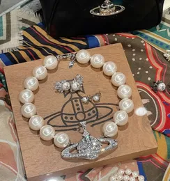 Designer halsband Vivienne Saturn Pearl Chain 2023 New Women Pin Diamond Necklace High-klass Transparent Planet Pendant