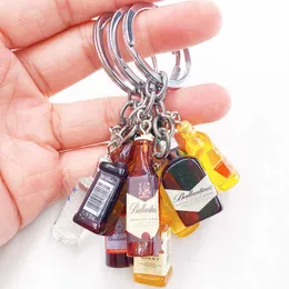 Keychains Grape bottle resin simulation mini beer cocktail boyfriend keychain alcohol lover father's day gift G230526