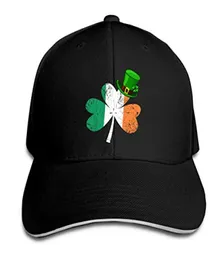 St Patricks Day Hat with Four Leaf Clover Baseball Cap Adjustable Peaked Sandwich Hat Unisexe Men Women Baseball Sports Outdoors H4656750