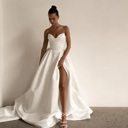 Bajeczne boczne rozdzielone sukienki ślubne ukochane suknie ślubne 3D Appliki kwiatowe