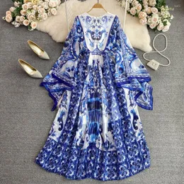 Casual Dresses Beach Style Maxi Dress Women Lose Holiday Batwing Sleeve Blue and White Porslin Print Bohemian Summer Clothing för 2023