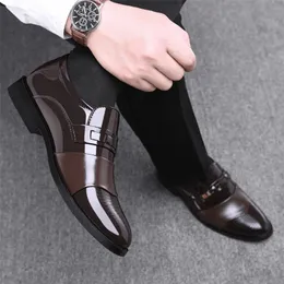 Мода повседневная обувь бизнес -платье мужская обувь формальная скольжение на одеждах мужская оксфордская обувь высококачественная кожаная обувь для мужчин.