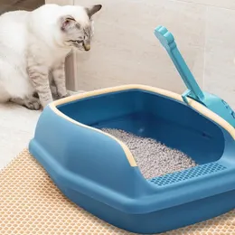 Другая кошка поставляется с кошачьей ящиком для мусора с большой пропускной способностью полузакрытая пластиковая песчаная коробка для кошек туалет для домашних животных, антипласной кошачьи лотки для очистки бассейна ванны 230526