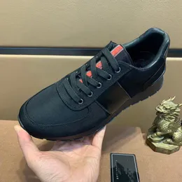 Herrskor topp design Americas cup sneakers patent läder vandringskor varumärke män skateboard promenader löpare casual utomhus svart b30 sportsko eu38-44 med låda