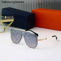 2023 New Women's Sunglasses Onepiece Box Glasses Net Red Sunglasses Women's UV Protection two for one