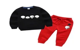 2020 Nouveau classique de luxe Designer bébé tshirt veste Pantalon Twopiec 29 ans costume Kidsaby infantile à manches courtes vêtements enfants S8970033