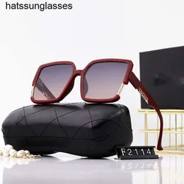 2022 Nowe szczupłe okulary przeciwsłoneczne Kobiety spolaryzowane pływowe siatki czerwone te same duże okulary przeciwsłoneczne duże okulary ramy dwa dla jednego