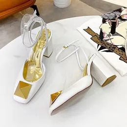 Женщины летние металлические сандалии дизайнер элегантные высокие каблуки универсальные красивые модели удобная девочка обувь