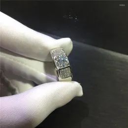 Cluster-Ringe Herren-Sier 1 Ausgezeichneter Schliff D-Farbe Hochreiner Diamanttest bestandener Moissanit-Ring