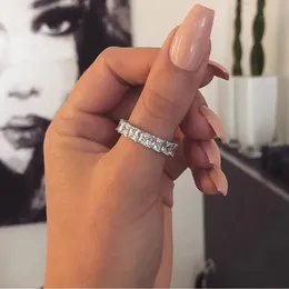 Anello Fedi nuziali Gioielli di moda semplici Argento sterling 925 Taglio rotondo Topazio bianco Diamante CZ Zircone Promessa Anello da sposa per donna per regalo amante