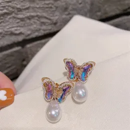 Vacker Pearl Crystal Butterfly Drop örhängen personlig enkel mode alla matchar brincos feminino