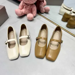 Soft leather size Lizhen shallow cut single shoe women's 2023 Korean version versatile and age reducing flat shoes