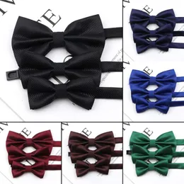 Neck Ties 3 Sizes Parent Child Bowtie Set Solid Color Lovely Kids Pet Family Butterfly Pink Champagne Blue Wine Red Cute bow tie Accessory 230529