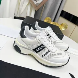 Designer Running Shoes Sneakers Women Sports Shoe Casual Trainers Ccity Sneaker Fashion Woman Men Sdfdsaf