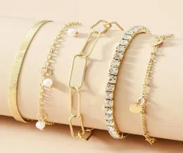 Vintage geometrische modearmbanden voor vrouwen Crystal Faux Pearl Snake Chain Boho Multilevel Bracelet Jewelry Party Gift kralen S545345