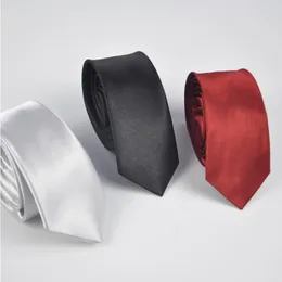 BOW TIES 7 STILES MENINO SOLID SOLIL COLOR 5cm Acessórios de gravata diariamente desgaste do casamento de casamento de casamentos homens executivos de negócios homens executivos