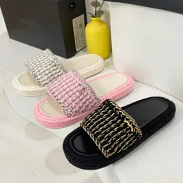 2023 New Designer Slippers Honey Sandals Woven Slides Women Straw Rope Hemp Rubber Sandal Luxury Chain Knit Platform Slippers Ladies Summer CCity Beach Flip Flops