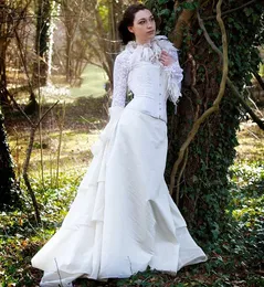 Benad korsett bröllopsklänningar en linje vintage viktoriansk live brudklänning spetsar långa ärmar mantel de mariee tiered