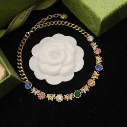 projektant biżuterii Bransoletka Naszyjnik Pierścień Akcesoria inkrustowane z kolorowymi diamentowymi motylem kobiet Zdrowy mosiądz naszyjnik