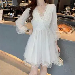 Spring New French Retro Mesh V-Neck Lace Super Fairy Dress Woman Casual Elegant Short Party Dress