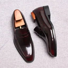 Подлинная теленка кожая мужские лоферы лоферы для скольжения туфли для обуви для вечеринки свадьба формальная обувь черная бордовая повседневная бизнес оксфордская обувь мужчины