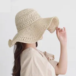 Berets 1Pc Ladies Hat Spring Straw Retro Touraat Women Summer Luffy Helen Kaminski Beach Woman Raffia Hats