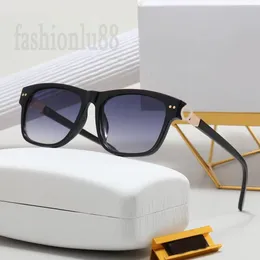 Luxury designer glasses sunglasses man versatile oversized occhiali da sole polarized chic plastic frame gold plated trendy mirror leg sport sunglasses simple